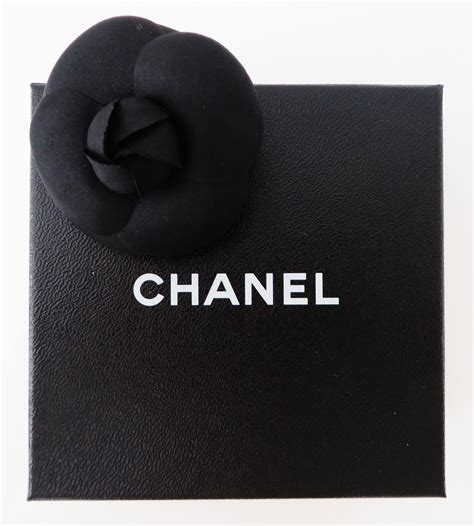 cinture camelia chanel|Chanel camellia.